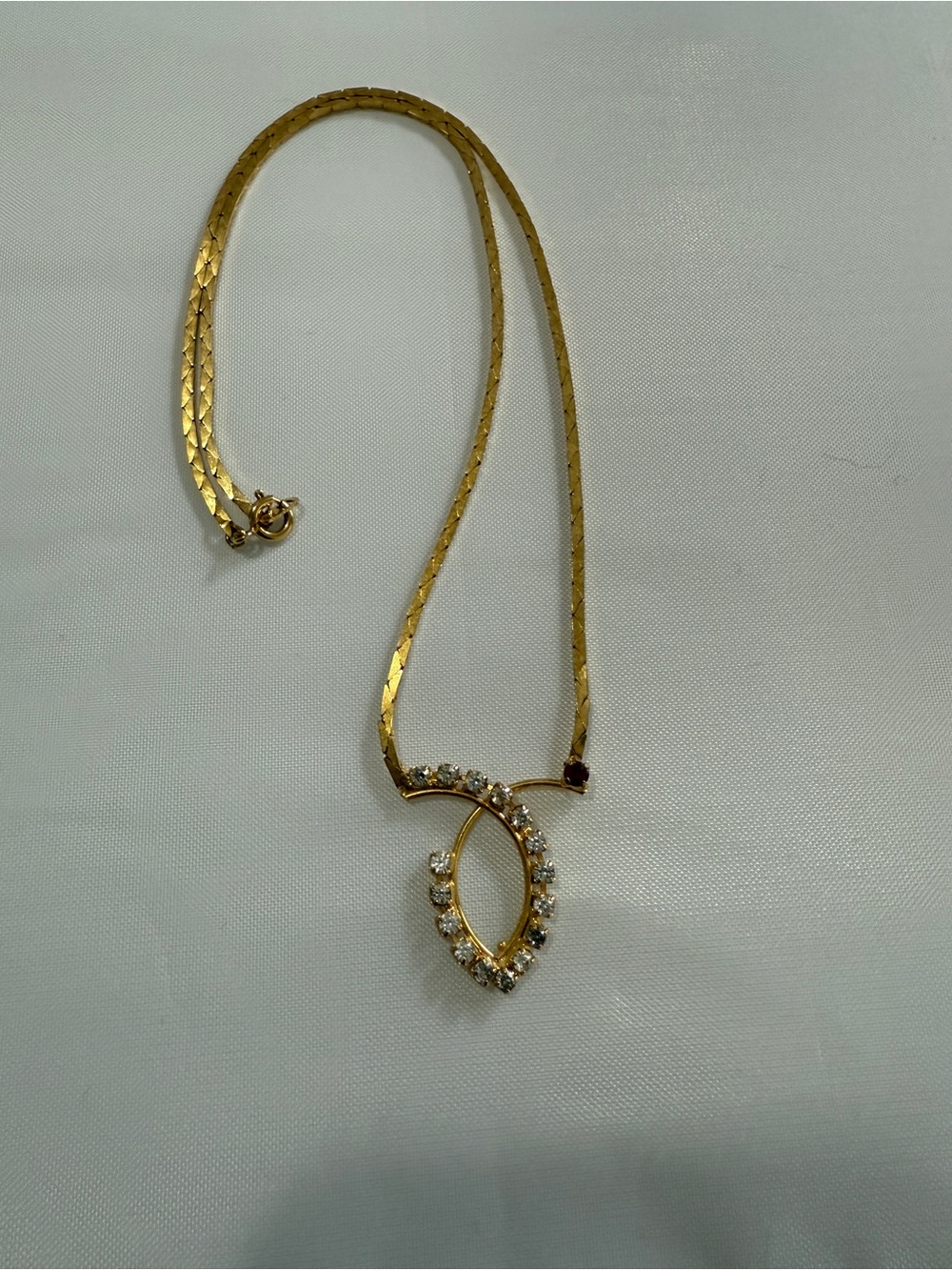 Vintage Gold-Plated Herringbone Necklace with Rhinestone Pendant